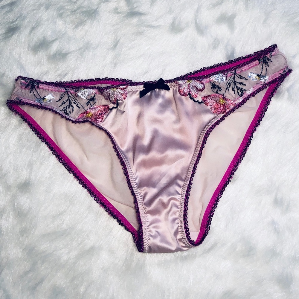 Victoria's Secret, Embroidered Chikini